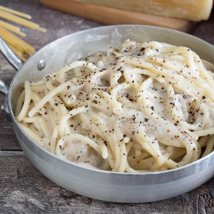 Pasta-cacio-e-pepe-2634.jpg